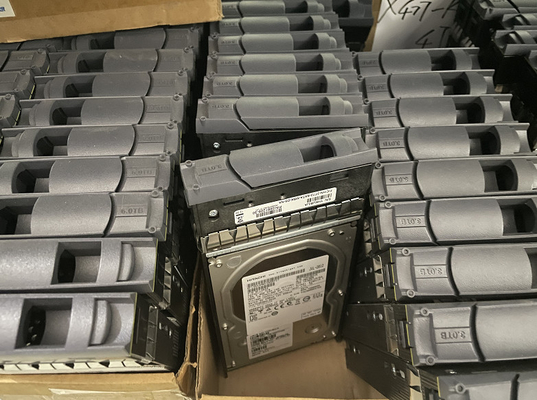 X446A-R6 NetApp FLB 2220 disque transistorisé 2,5 SFF de FAS2240-2 FAS2240-4 200GB 6G SAS